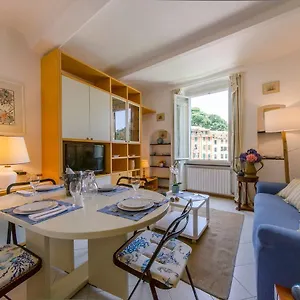  Appartamento Altido Flat With Splendid View Of The Port Of
